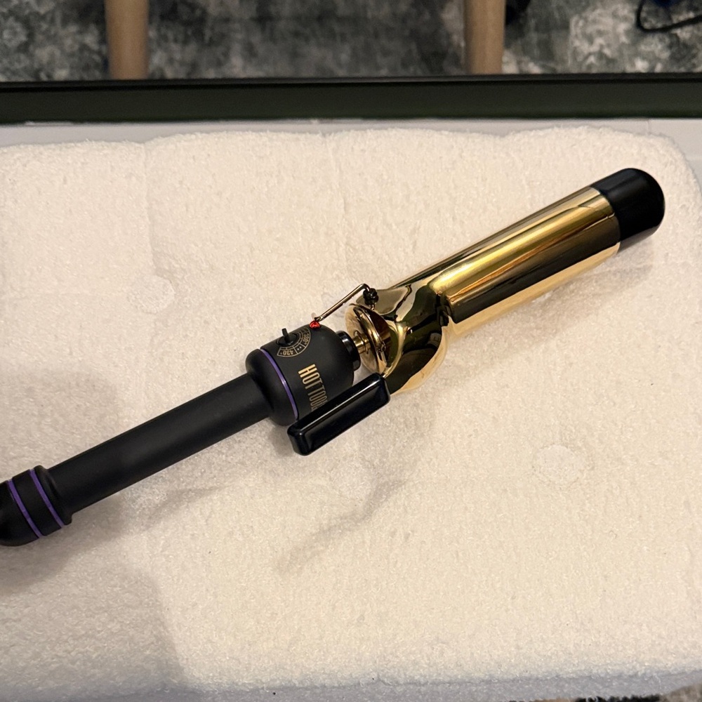 Hot Tools 1.5” Curling Iron